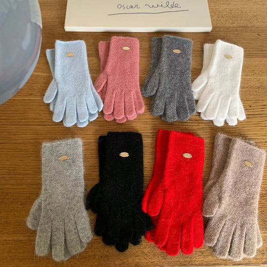 Merino Wool Winter Gloves with Warm Lining for Outdoor Use