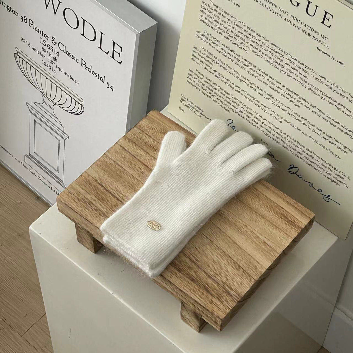Merino Wool Winter Gloves with Warm Lining for Outdoor Use