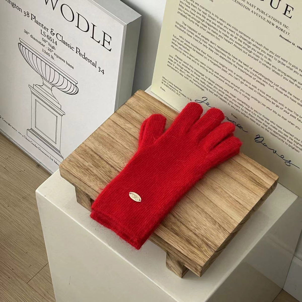 Merino Wool Winter Gloves with Warm Lining for Outdoor Use