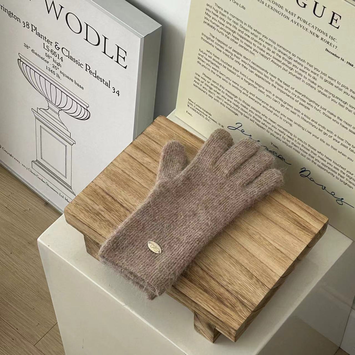 Merino Wool Winter Gloves with Warm Lining for Outdoor Use