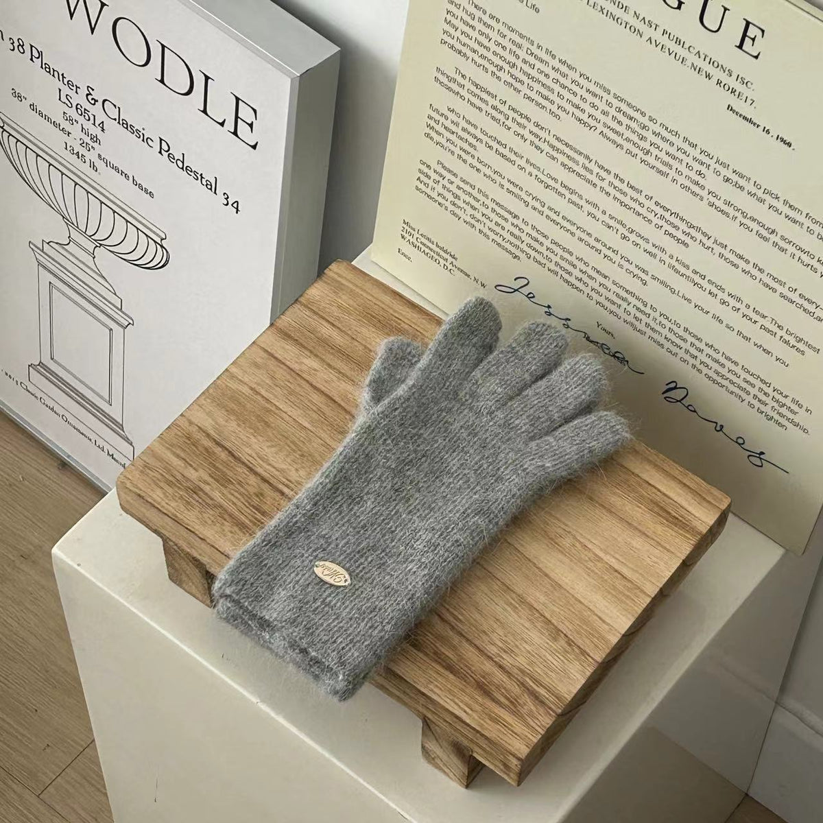 Merino Wool Winter Gloves with Warm Lining for Outdoor Use